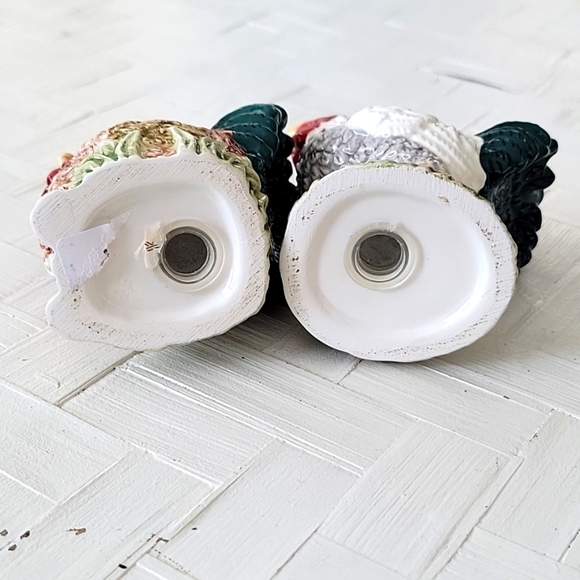 Set of Rooster Chicken Salt and Pepper Shakers Porcelain Unbranded 4" x 3.5" - Picture 7 of 7